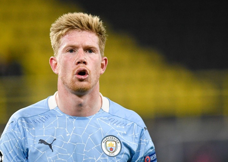 皇家马德里在圣马梅斯胜利后的录像：激情与荣耀的完美展现