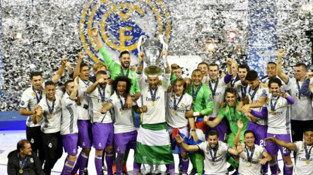 用冠军告别！前巴萨传奇正式挂靴退役，结束17年辉煌生涯（以冠军作别，前巴萨传奇官宣退役，17年职业生涯画上句号）