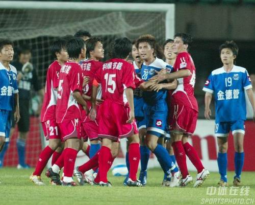 TA：热刺本赛季的定位球表现出色，曼联需要加强定位球防守（TA：热刺本季定位球强势，曼联亟需提升死球防守）