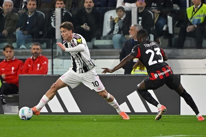 波多尔斯基：仍与阿森纳保持着深厚联系，有预感本赛季能夺冠（波多尔斯基：与阿森纳情谊不减，预感枪手本赛季将问鼎）