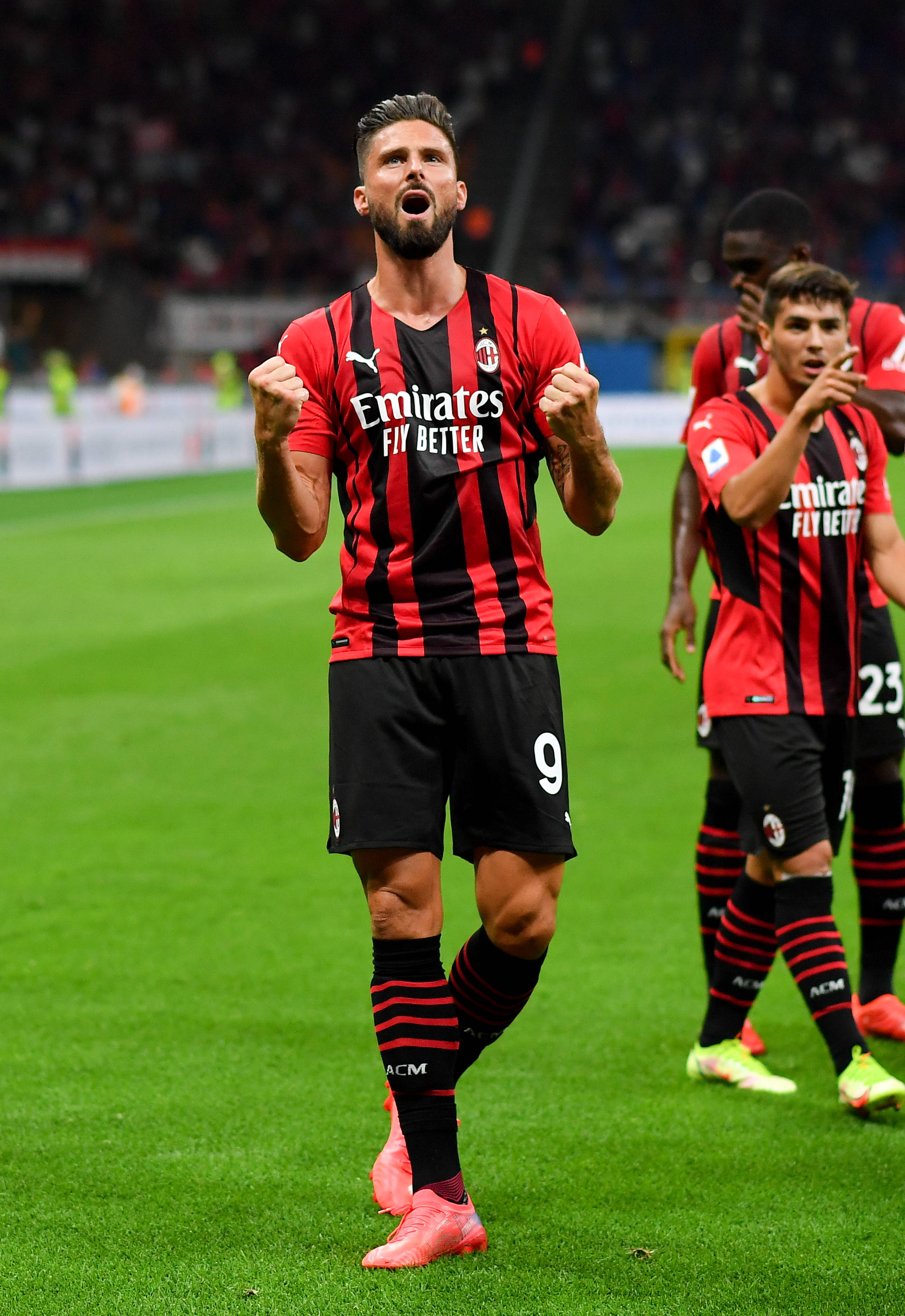 欧冠淘汰赛前瞻：巴黎对阵切尔西,（欧冠淘汰赛焦点战：巴黎圣日耳曼对决切尔西）