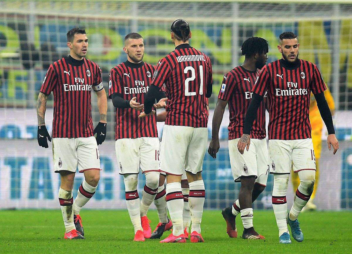 孔蒂：人们总说霍伊伦和小麦在曼联踢不上球，这肯定有原因（孔蒂谈曼联：霍伊伦与麦克托米奈难获出场并非无因）