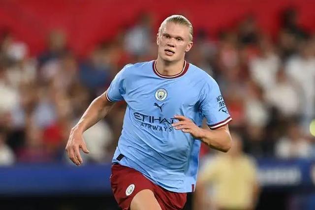 足球英超球迷怒喷转播商调整赛程（英超球迷怒批转播商调整赛程）