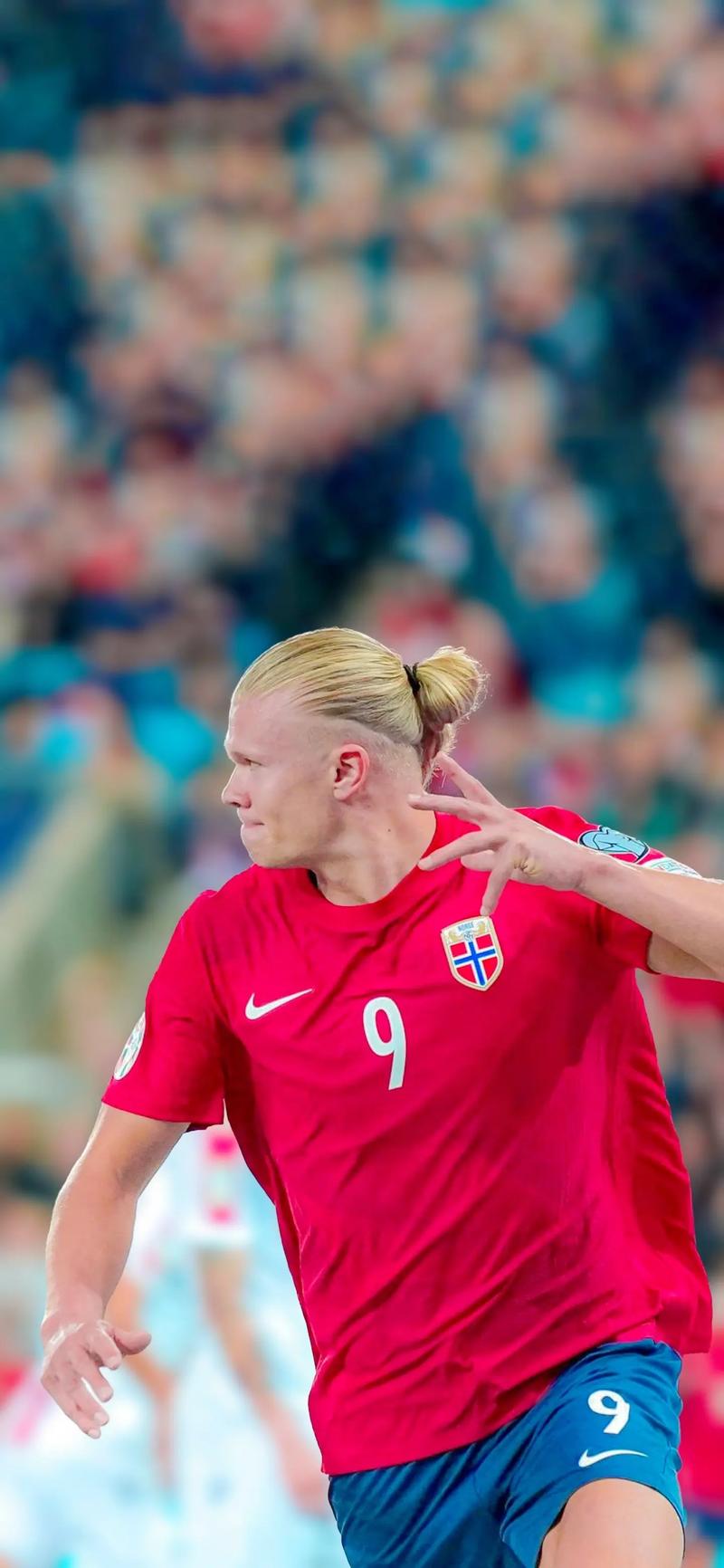 门将再度当选全场最佳（门将再次荣膺全场最佳）