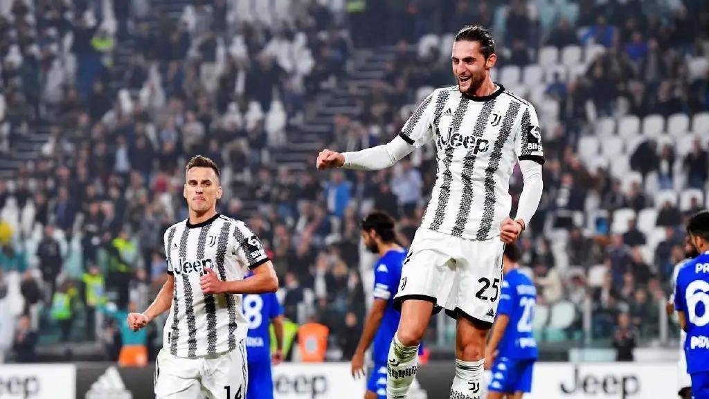 官方：明夏世界杯上下半场中段有强制补水时间，每次3分钟（官方：明夏世界杯每半场中段将设强制3分钟补水暂停）