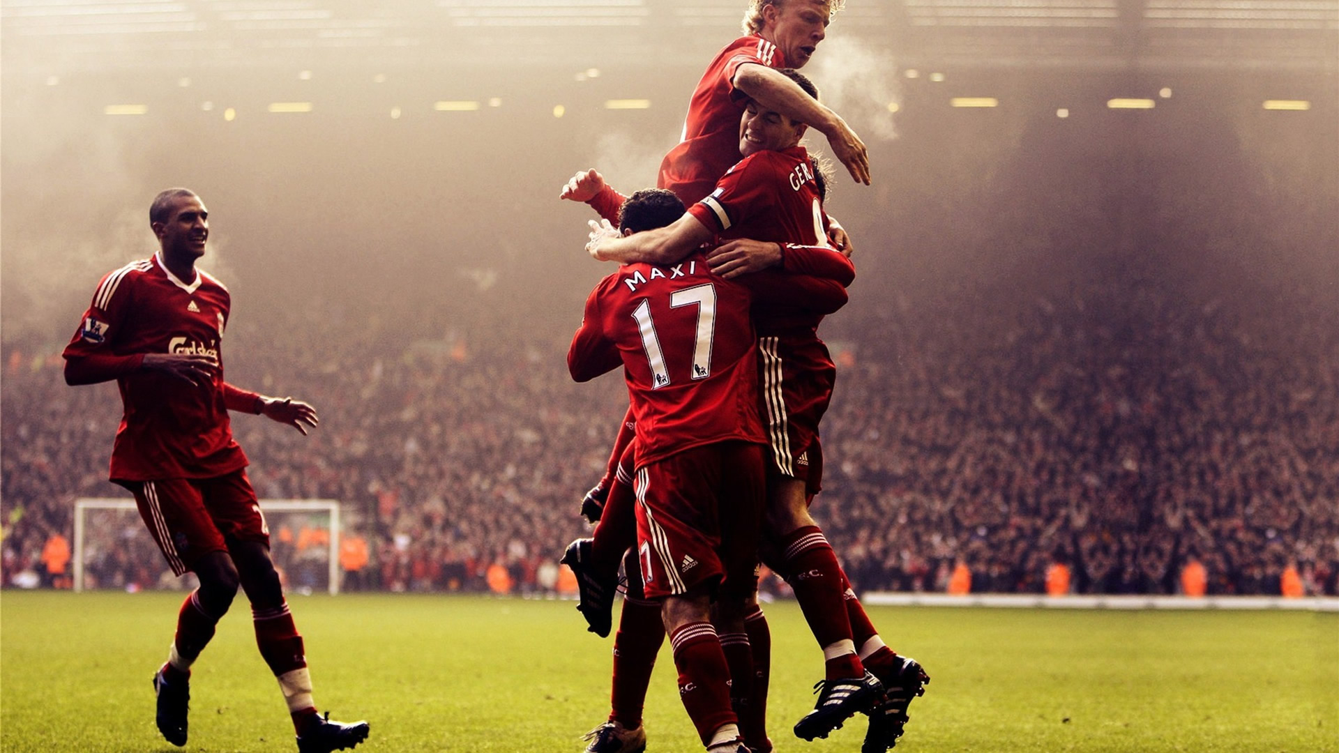 英超：曼联客场2-1战胜莱斯特城（英超：曼联客场2比1小胜莱斯特城）