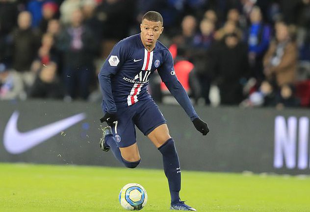 前锋连续两轮破门，全队士气高涨