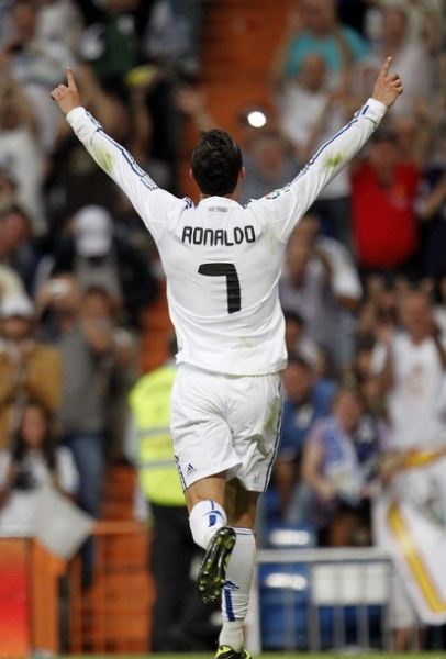 山东男篮内线优势明显（山东男篮内线占尽上风）