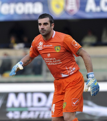 世体：巴萨早已提前通知西足协，亚马尔将在周一接受医疗检查（世体：巴萨已先行通知西足协，亚马尔将于周一接受医疗检查）