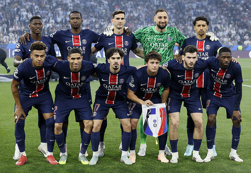 火箭哈登末节三分绝杀国王