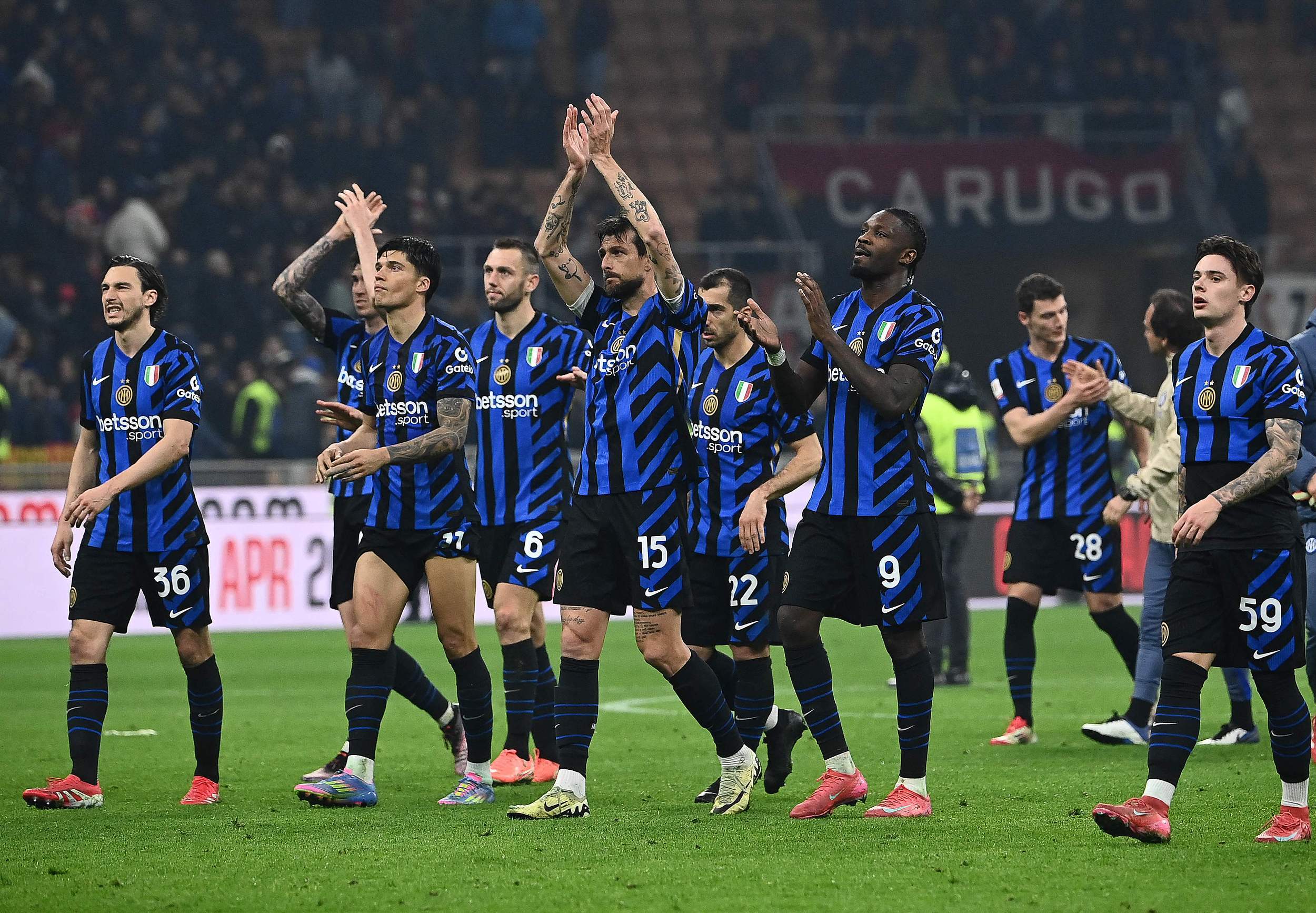 天空记者：齐尔克泽想继续留在曼联并为自己的位置而战（天空体育记者：齐尔克泽希望留在曼联，力争上位）