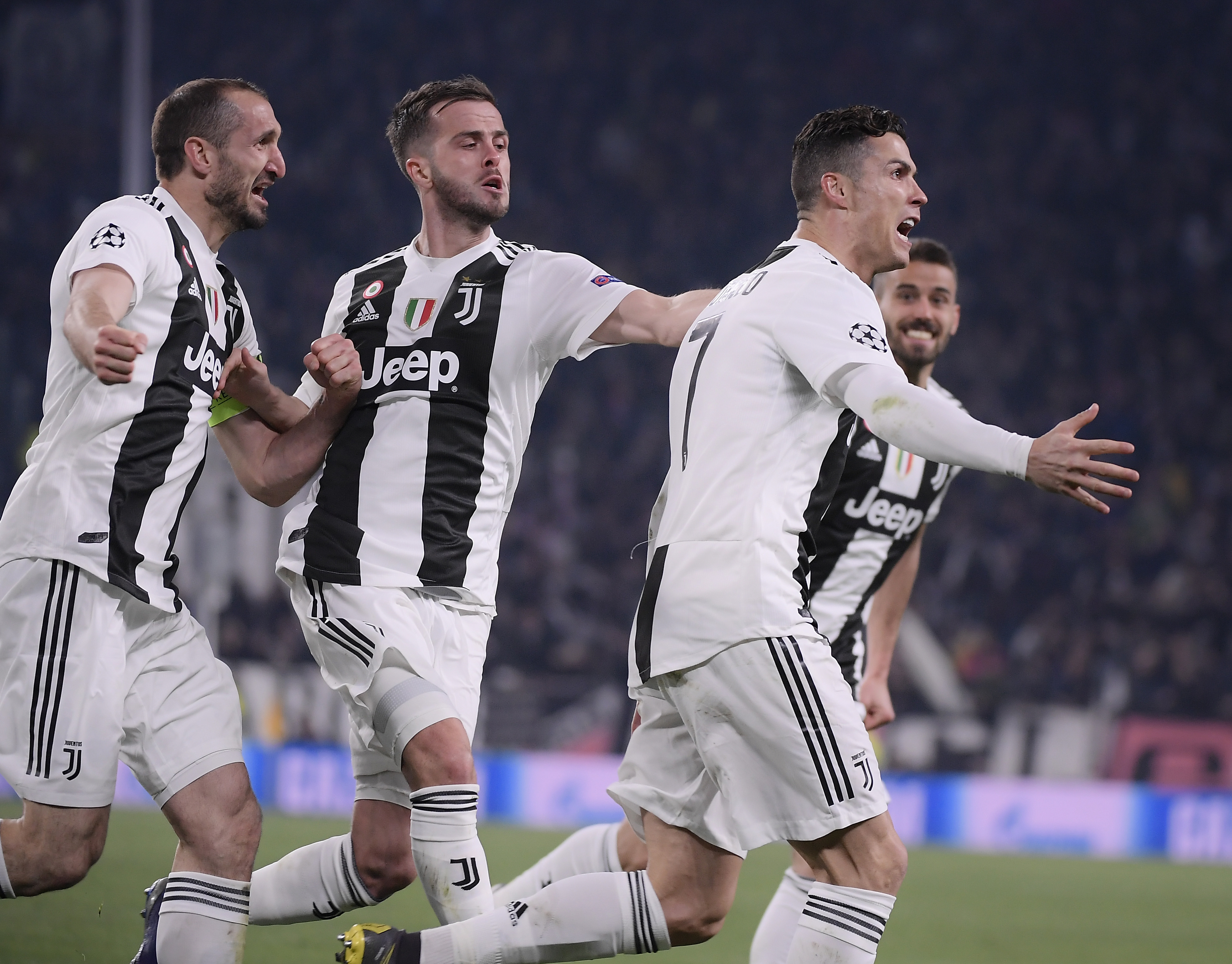 勇士年轻球员闪耀赛场