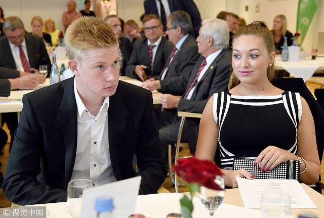 轰36+13+7夺冠！中国男篮又一15岁2米03前锋蹿升：新版小丁太猛（砍下36+13+7助队封王！中国男篮15岁2米03锋线新星崛起：新版小丁太猛）