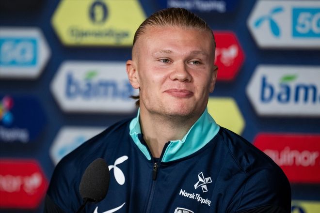 足球俱乐部财务与引援策略分析（足球俱乐部财务运作与转会策略研究）